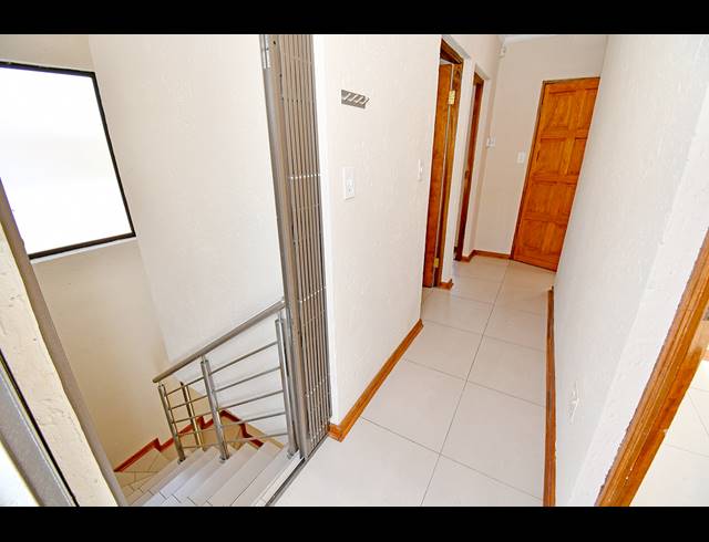 3 BEDROOM TOWNHOUSE TO LET IN LINDEN